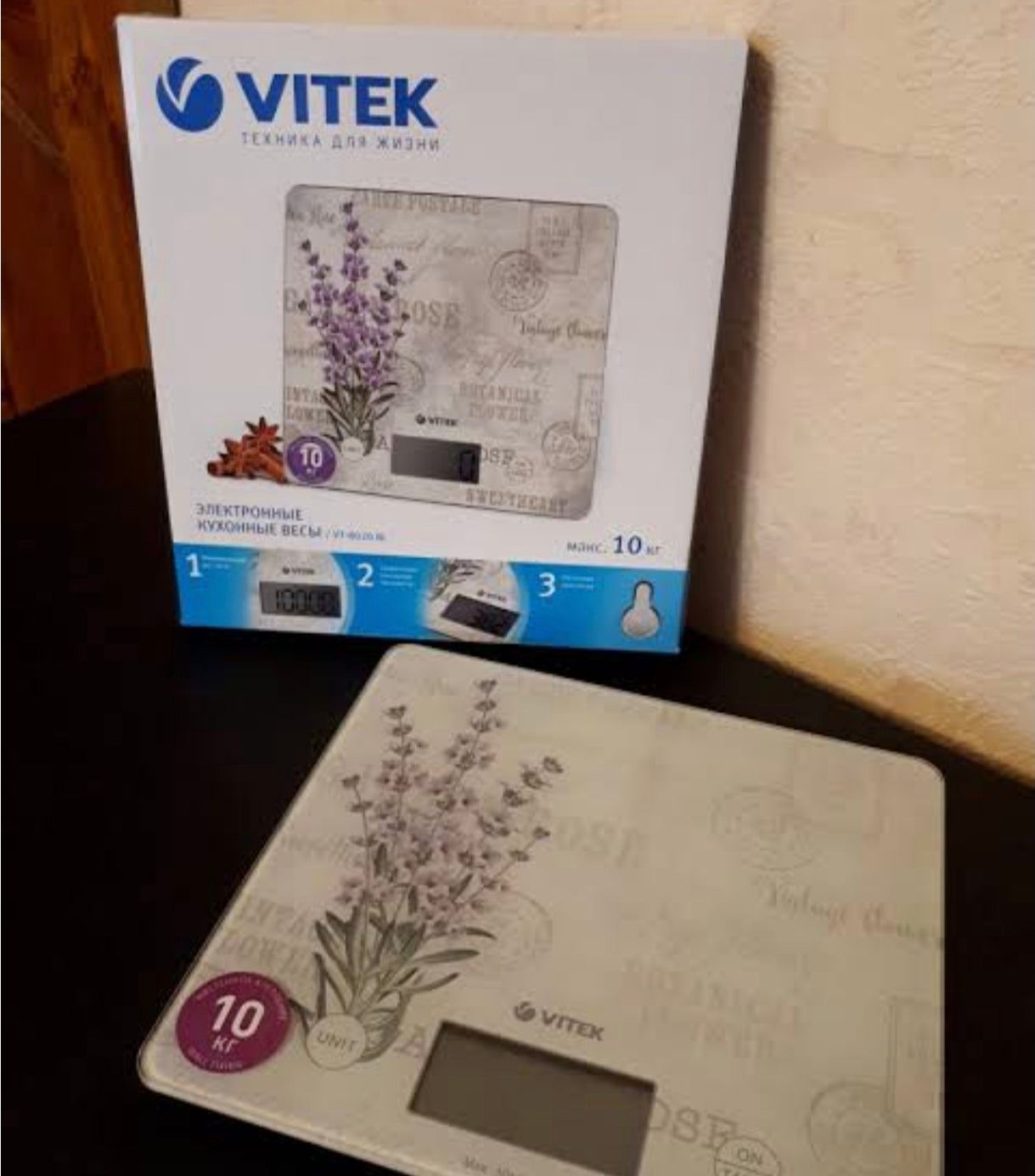 Unique and high quality kitchen scale (measures upto 10 kg)