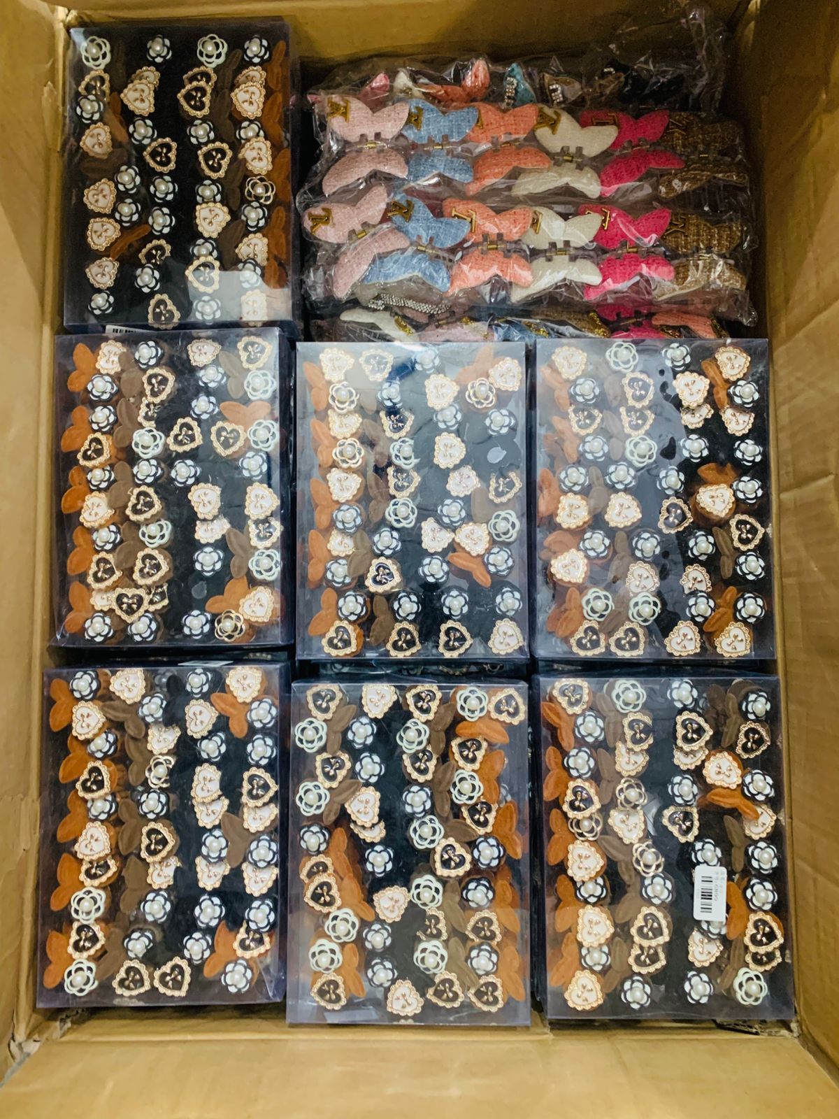Imported plastic fur mix catchers