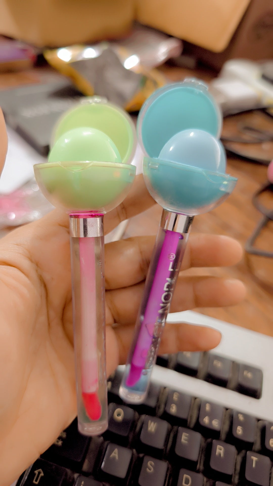 kids lip gloss (40-45+ pieces in 1 kg)