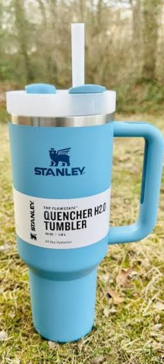 Stanley 900 ml tumbler