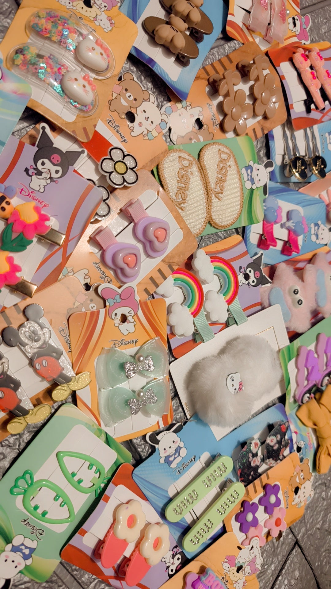 30 pairs of beautiful imported pins/bows