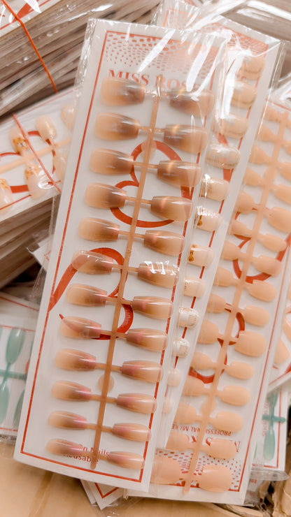 High quality Packed stick nails