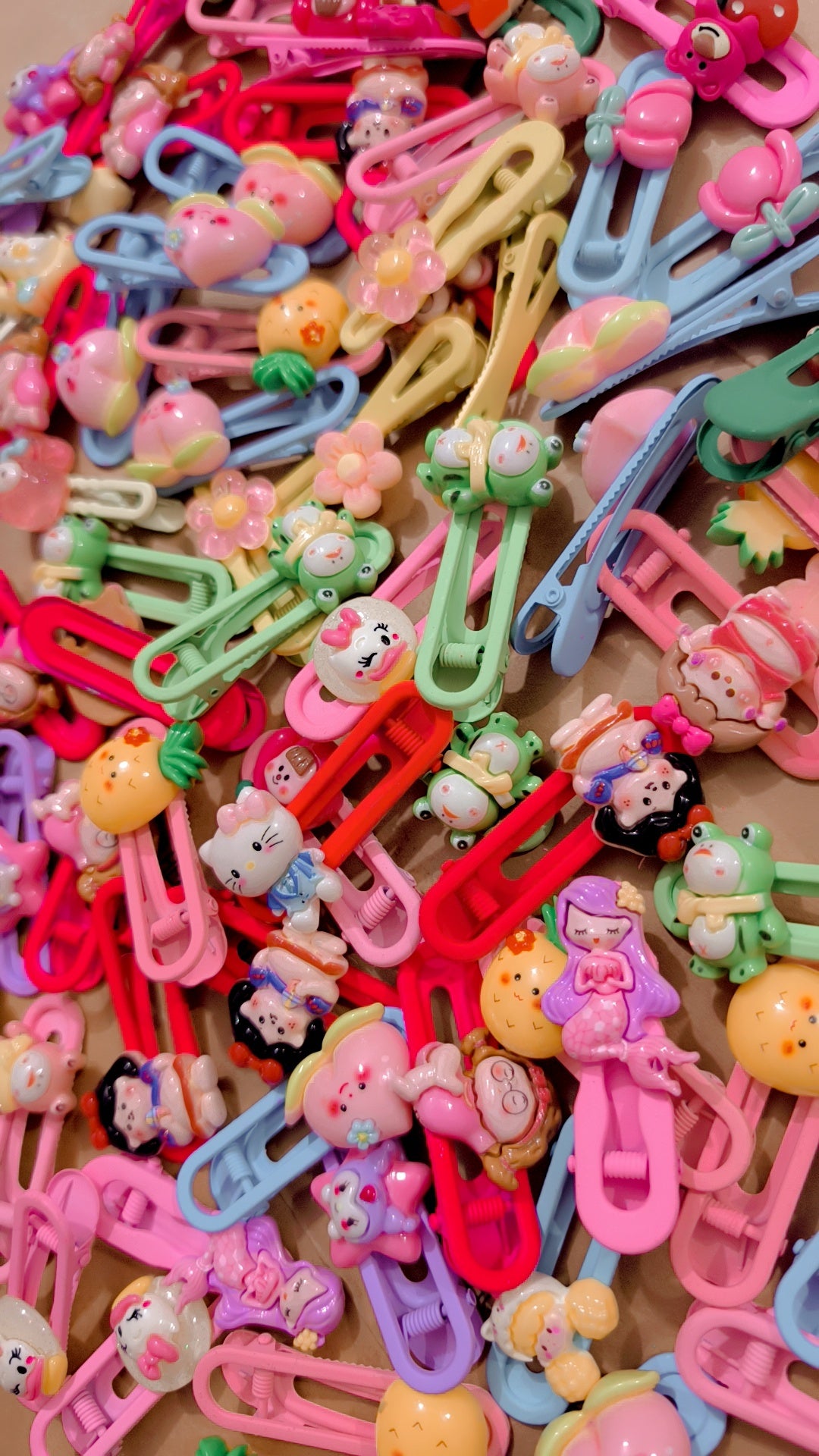 Different character Open metal/ plastic pins