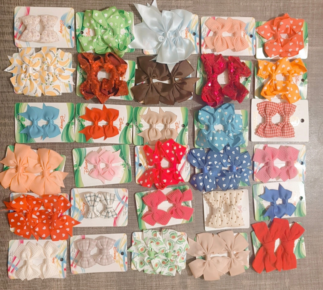 30 beautiful pairs of bow
