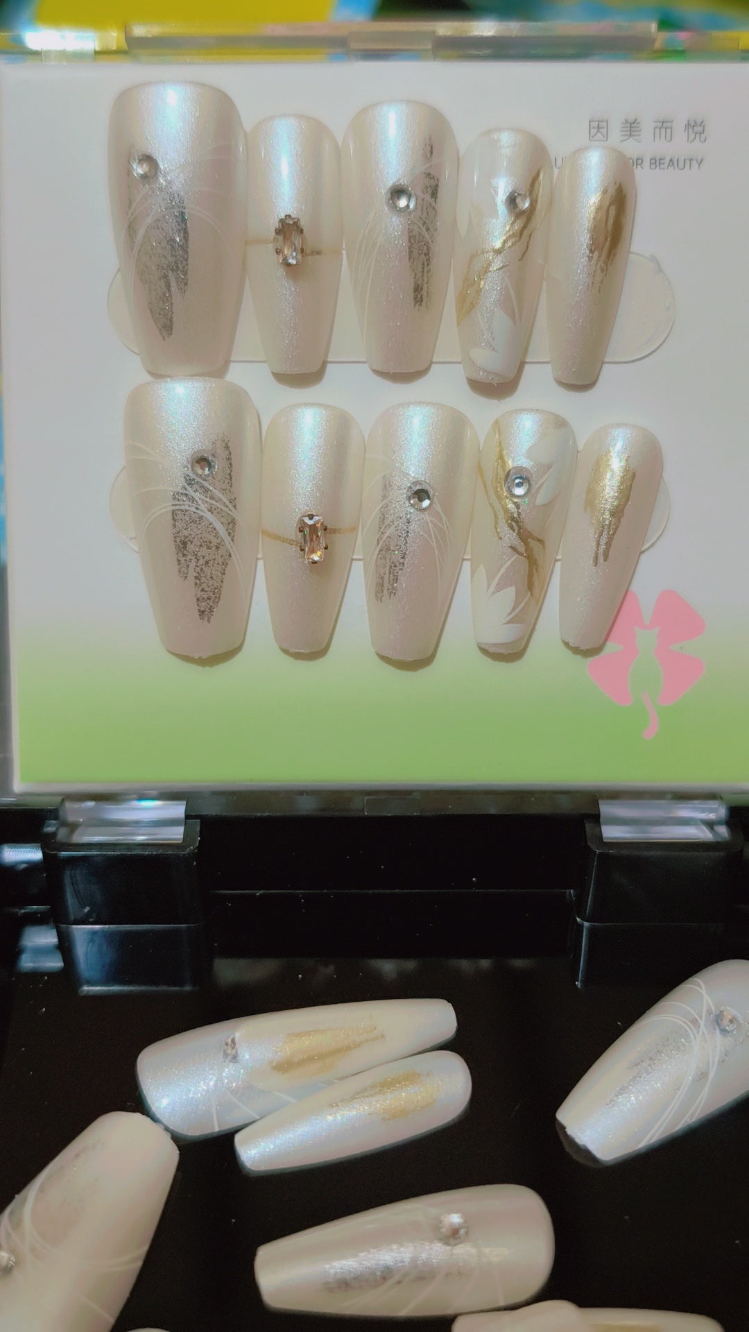 1 kilogram Printed and Fancy nails (plastic box packing nails)