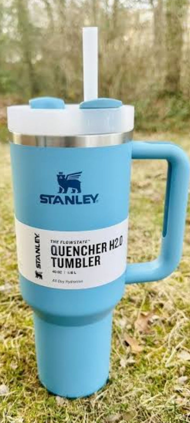 Stanley 900 ml tumbler