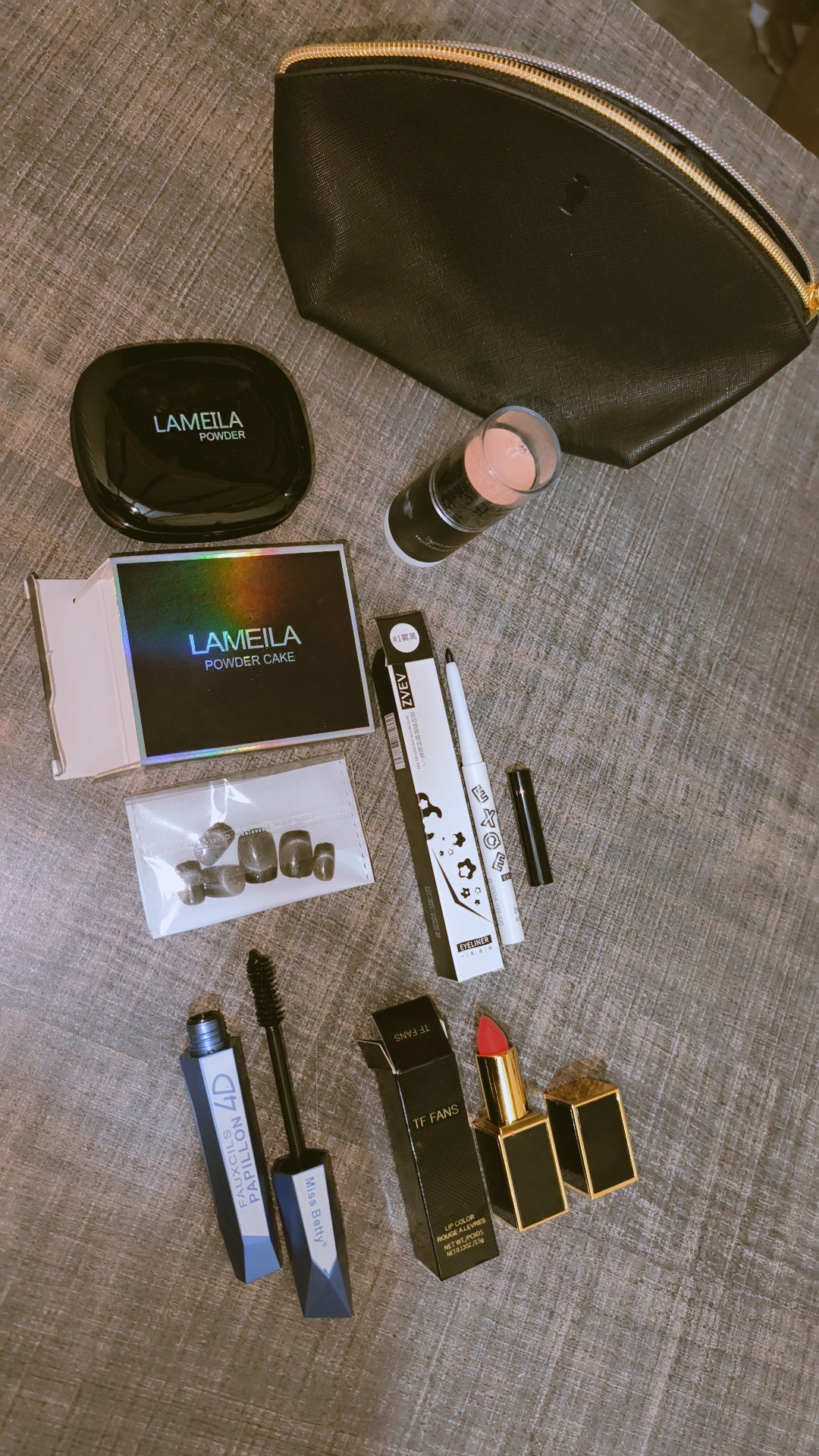 BASIC MAKEUP DEAL
