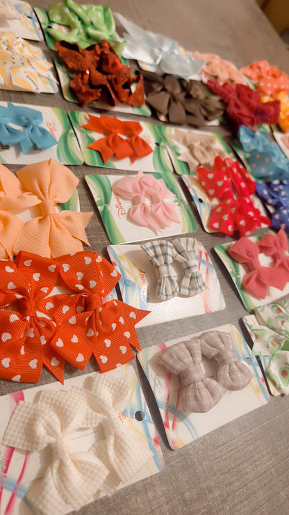 30 beautiful pairs of bow
